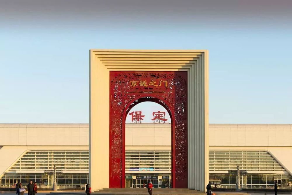 保定日常，友情、家庭与温馨的旅程